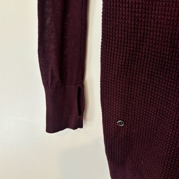 LULULEMON The Sweater Life Heather Bordeaux Drama V neck Knit Sweater. Size 2 XS - Picture 10 of 11